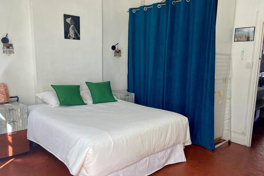 Logis Confortable - Accueillant Marseille Bagian luar foto